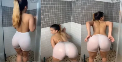 Caomi está desacatada ahora en la ducha