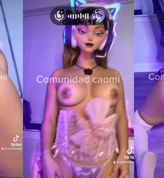 Caomi98 ya le esta gustando mostrar su cuerpo