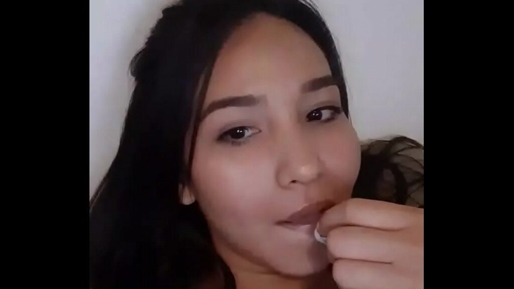 Ella quiero follar y él quiere jugar ps4