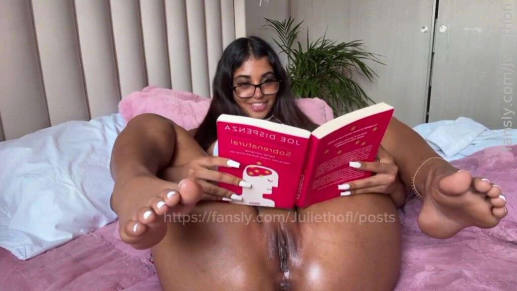 Julieth Diaz le gusta leer xxx video
