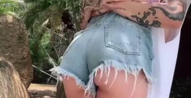 Kimberly Loaiza pack de su culo